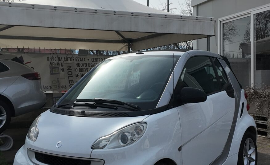 Smart ForTwo 1000 52 kW MHD cabrio passion