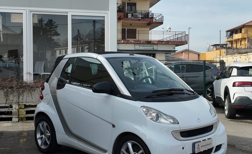 Smart ForTwo 1000 52 kW MHD cabrio passion